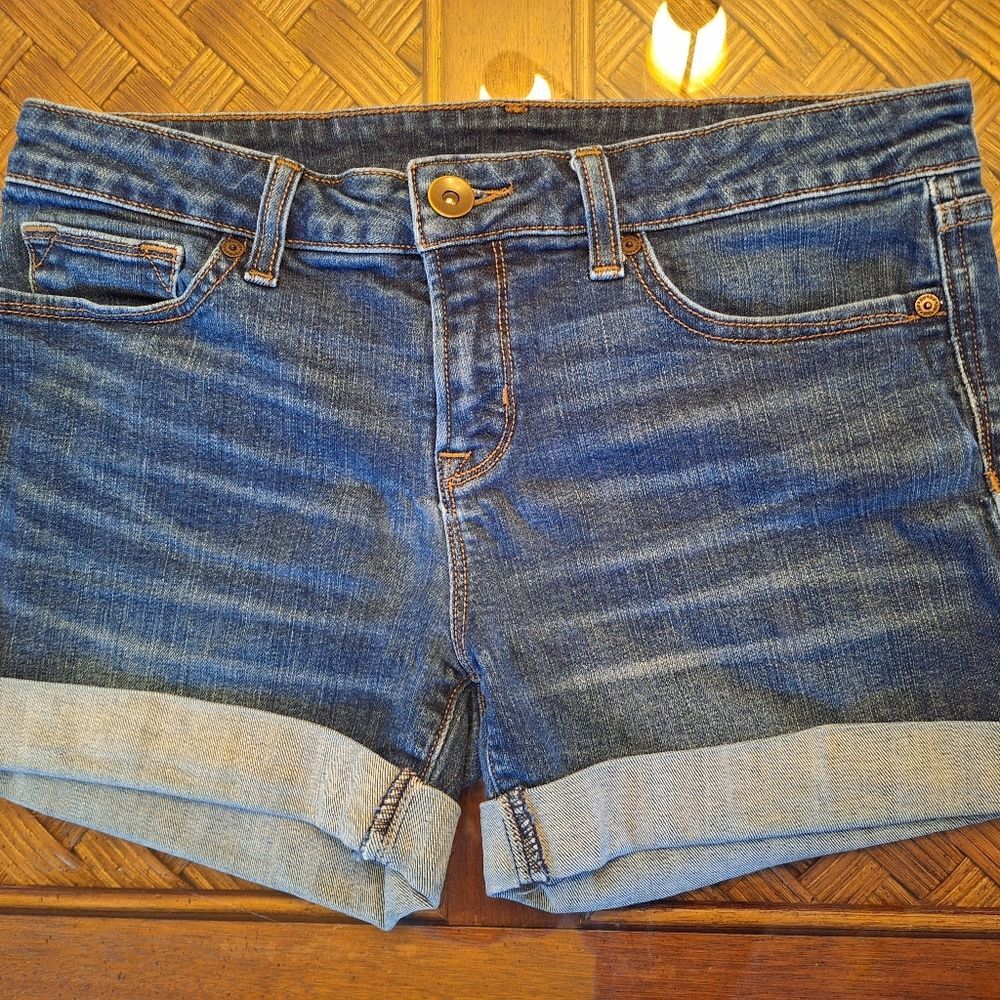 JCP Denim Shorts Stretch Low Rise Sewn Cuff 28 misses 6 with 3.5" inseam sz 28/6 - Picture 10 of 10
